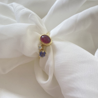 Tess ring