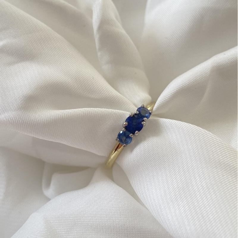 Alice ring