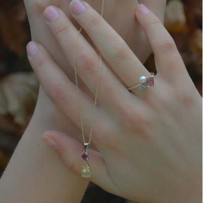 Chloe pendant