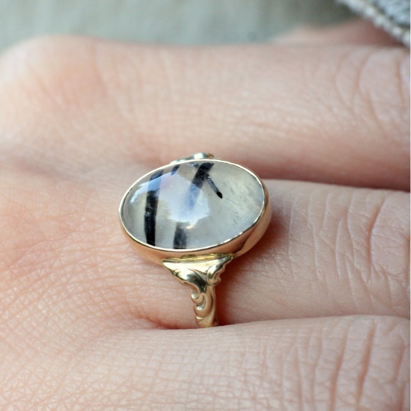 Naomy ring